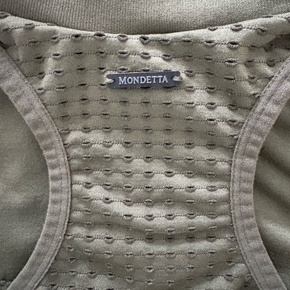Mondetta Olive Textured Sleeveless Top - Picture 5 of 5
